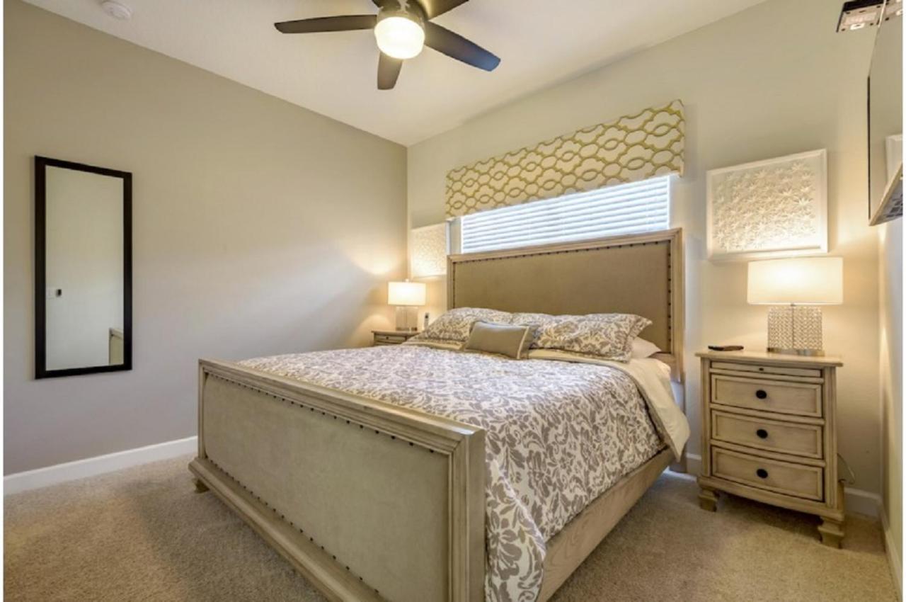 Four-Bedroom Townhome ดาเวนพอร์ต ภายนอก รูปภาพ