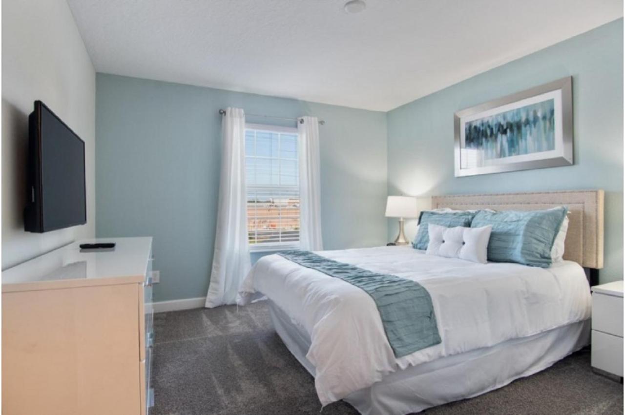 Four-Bedroom Townhome ดาเวนพอร์ต ภายนอก รูปภาพ