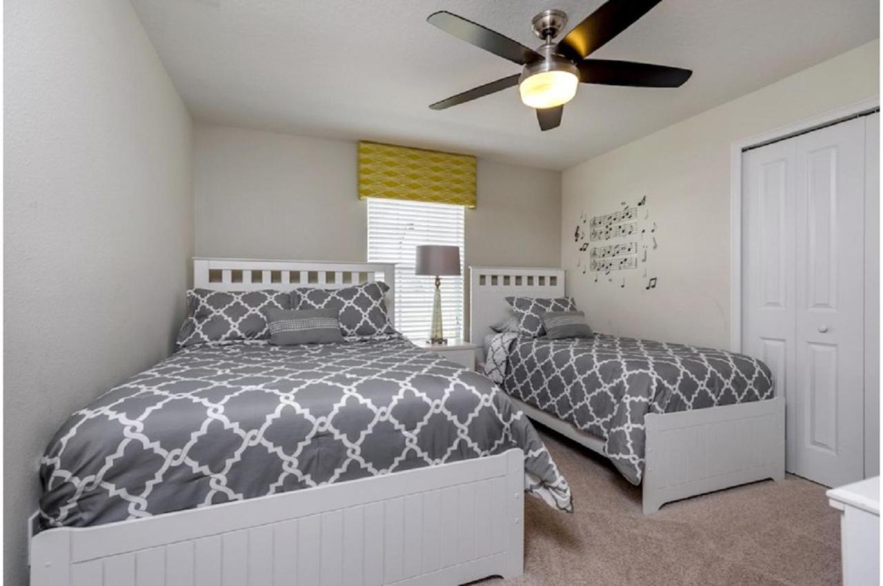 Four-Bedroom Townhome ดาเวนพอร์ต ภายนอก รูปภาพ