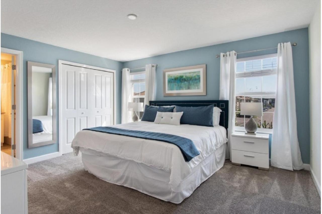 Four-Bedroom Townhome ดาเวนพอร์ต ภายนอก รูปภาพ